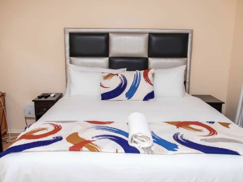 Seaview Guest House – A Coastal Retreat with Endless Possibilities - Photo 8