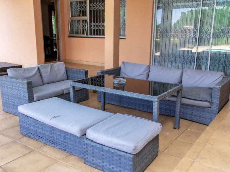 Seaview Guest House – A Coastal Retreat with Endless Possibilities - Photo 5