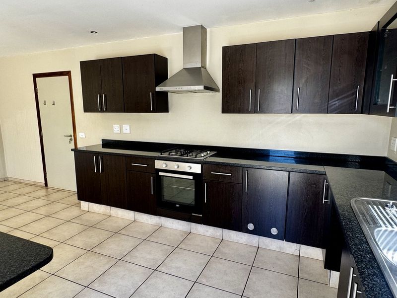 Well Located Sectional Title Unit in Mtunzini! - Photo 5