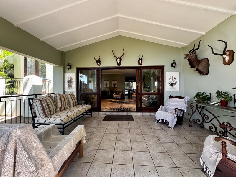 Family Home with Pool, Office & Sea Views in Mtunzini - Photo 9