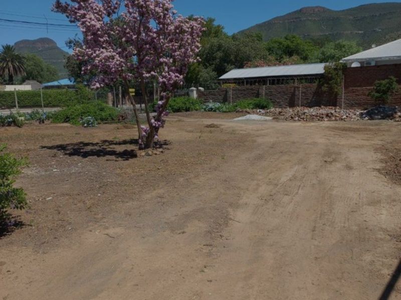 Prime Vacan Land in a Prestigious Area of Graaff-Reinet - Photo 2