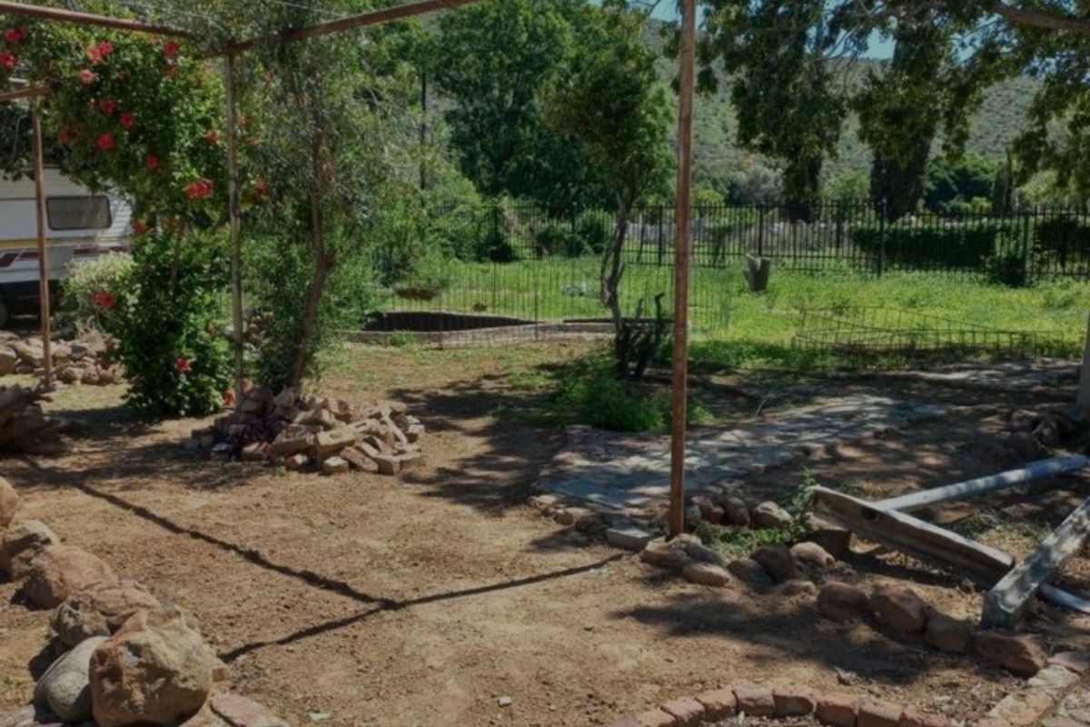 Prime Vacan Land in a Prestigious Area of Graaff-Reinet - Photo 3
