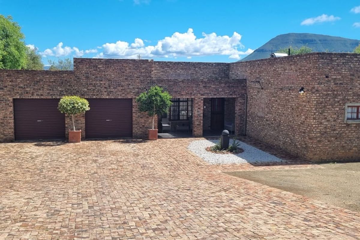 Modern 3-Bedroom Family Home with Pool, Solar Power & Entertainer’s Braai Area in Bergendal - Photo 2