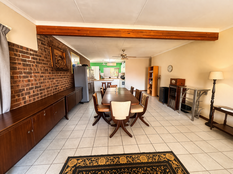Face-brick Family Home with Flatlet - Photo 8