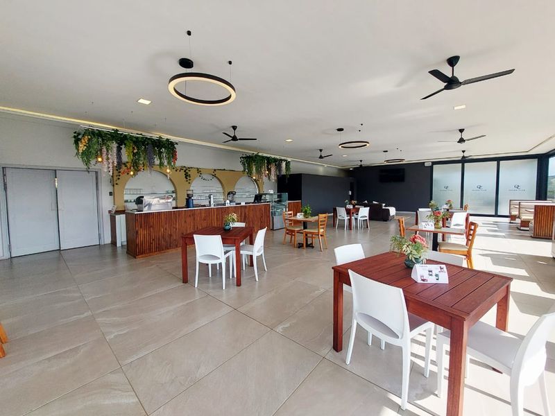 UNFURNISHED 1 BEDROOM APARTMENT TO LET IN ZIMBALI OCEANS CLUB - Photo 8