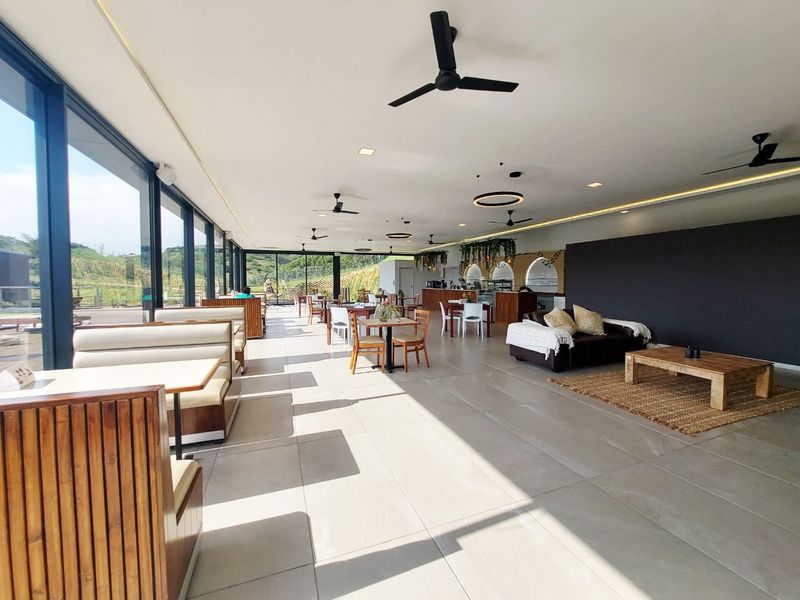 UNFURNISHED 1 BEDROOM APARTMENT TO LET IN ZIMBALI OCEANS CLUB - Photo 7
