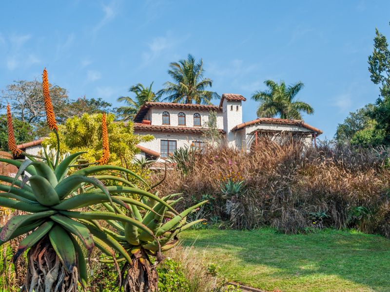 Spectacular Family Home with Panoramic Ocean Views in One of Mtunzini's Most Sought-After Streets - Photo 1