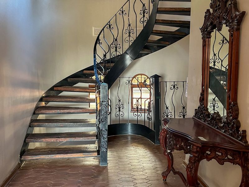 Spectacular Family Home with Panoramic Ocean Views in One of Mtunzini's Most Sought-After Streets - Photo 5