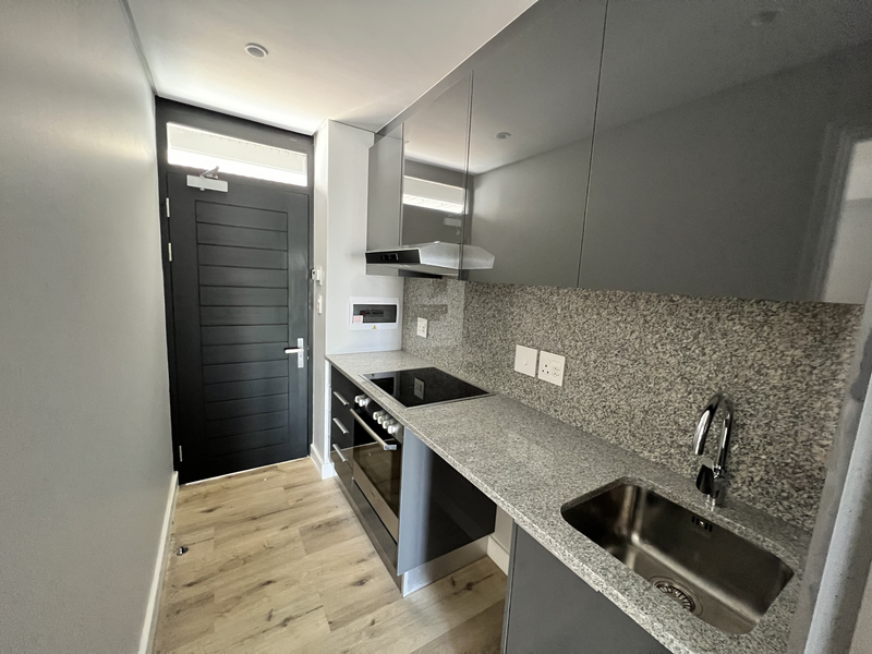 Where Elegance And Modern Minimalism Meet - Available Immediately - Photo 2