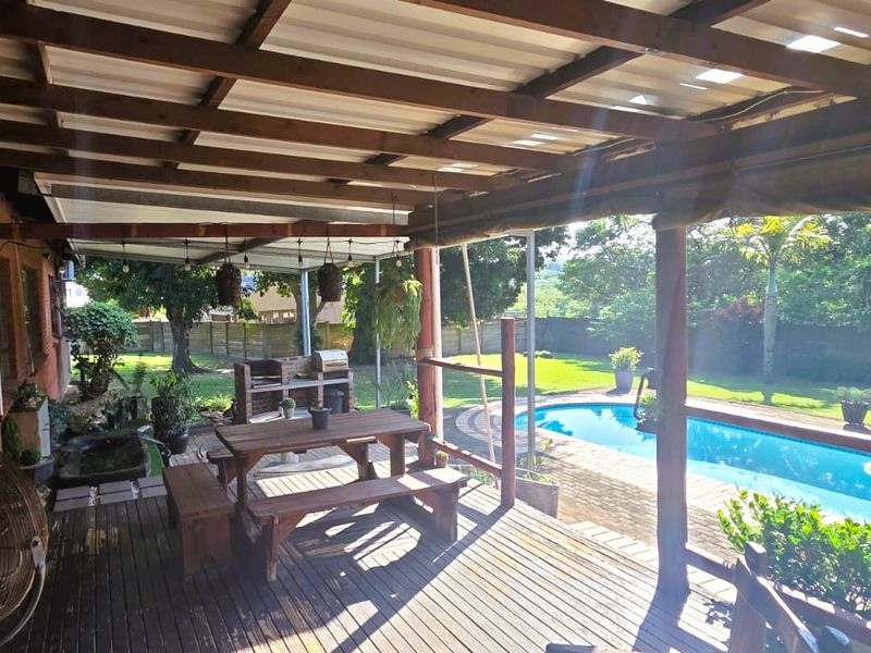 Spacious home with 1-bedroom flatlet - Photo 2