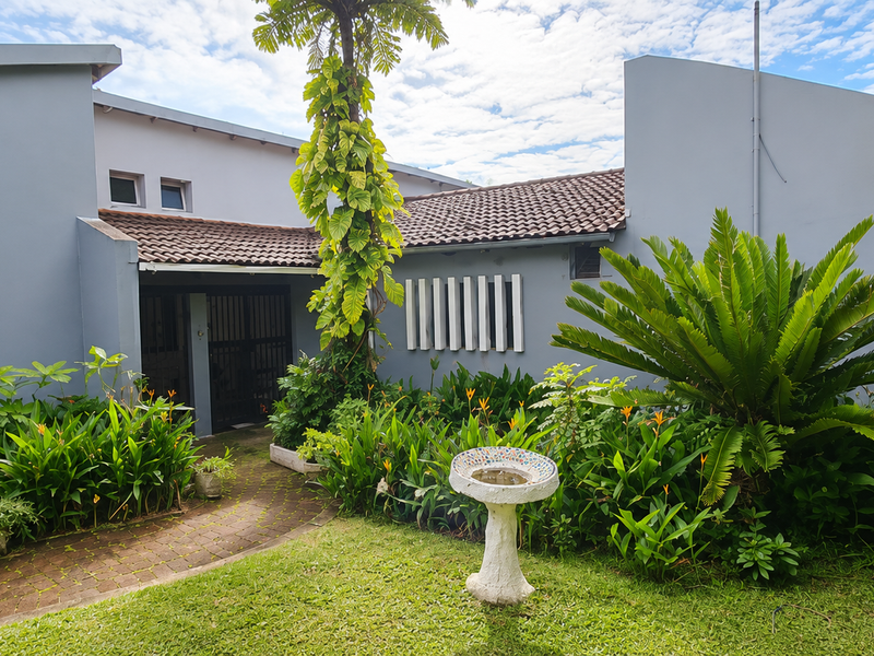 Spacious family home with flatlet in a Prime Cul-de-sac - Photo 1