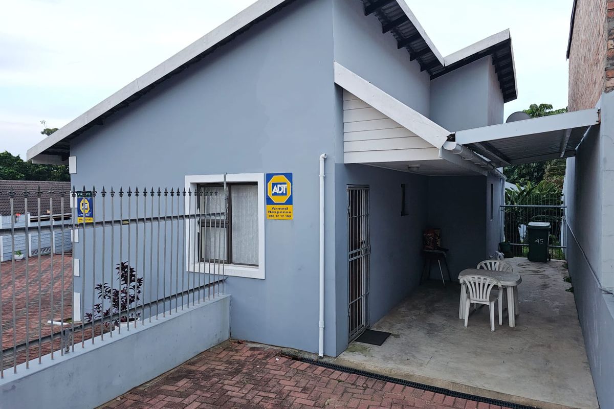 Spacious family home with flatlet in a Prime Cul-de-sac - Photo 4