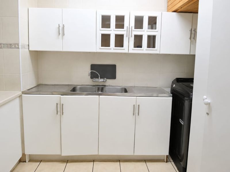 LOCATION, LOCATION, LOCATION – PRICED TO SELL! - Photo 8