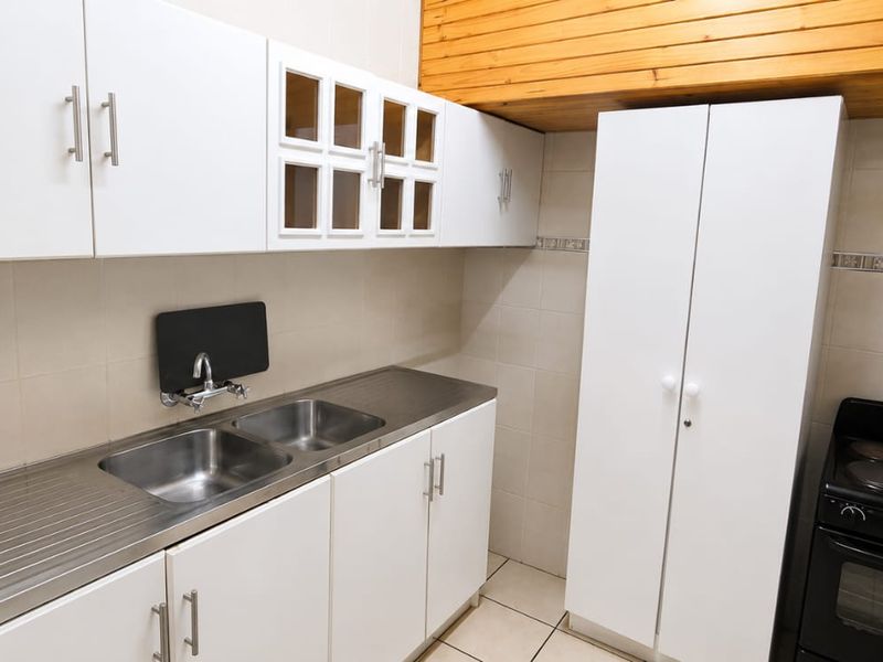 LOCATION, LOCATION, LOCATION – PRICED TO SELL! - Photo 6