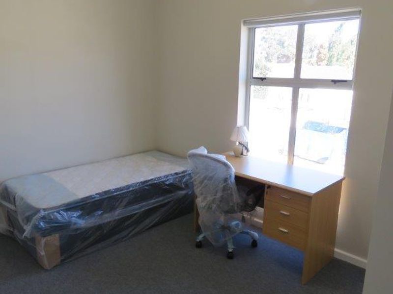 Shared 4 Bedroom House in Tweespruit Estate –only  1 Room available - Photo 5
