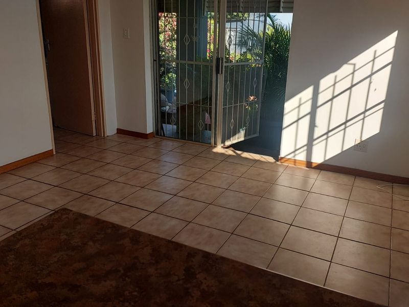 Charming 2 Bedroom Garden Cottage in Empangeni - Photo 5