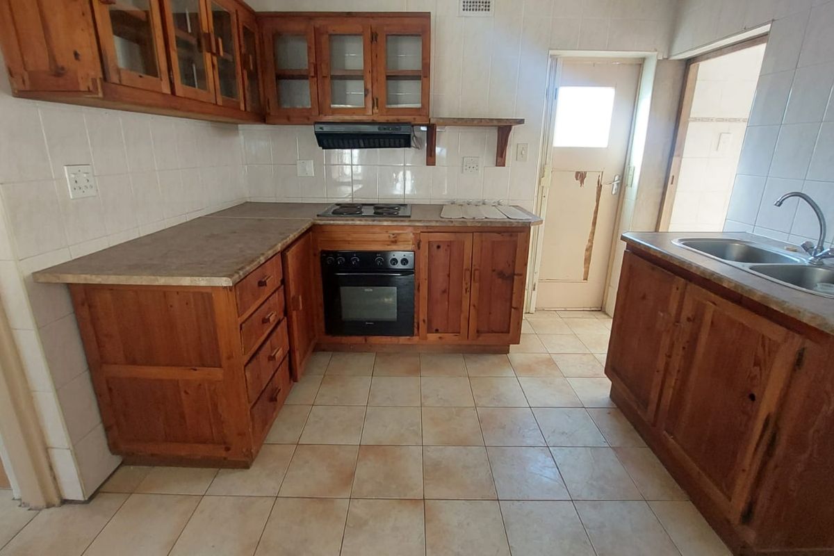Charming 2 Bedroom Garden Cottage in Empangeni - Photo 4