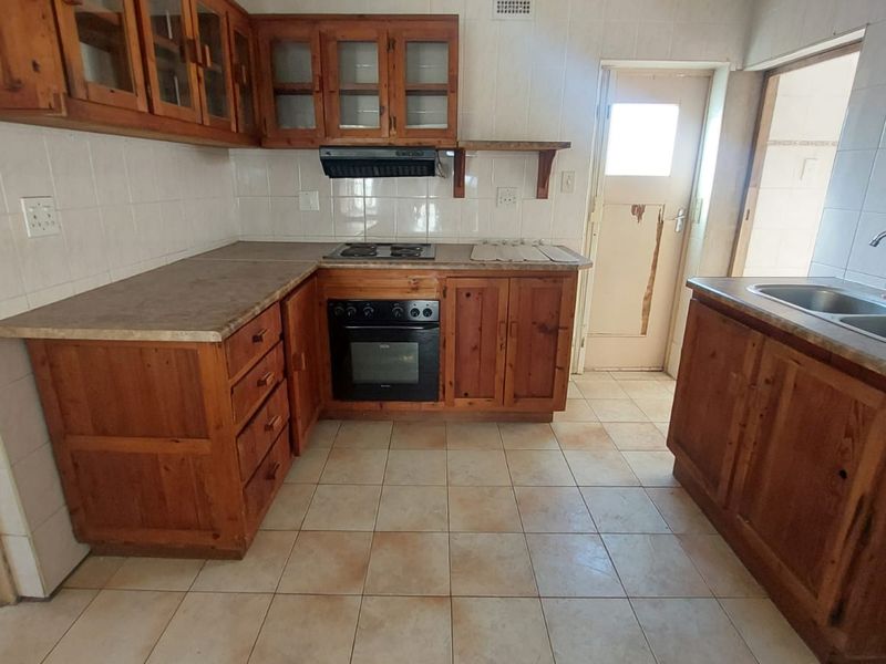 Charming 2 Bedroom Garden Cottage in Empangeni - Photo 4