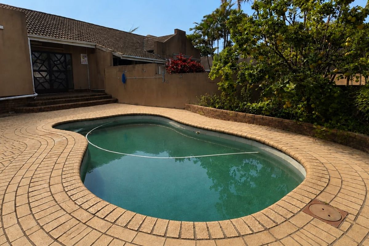 Proudly presenting this new property on a sole selling mandate - Photo 3