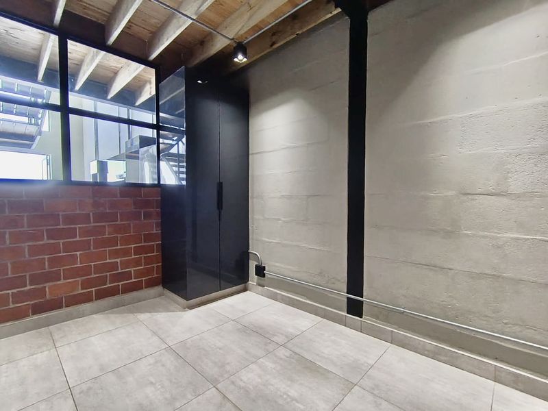Modern Loft Living in an Unbeatable Location - Photo 6