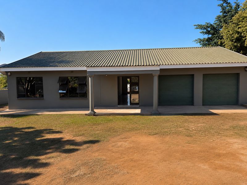 Spacious 3-Bedroom Home with Large Garden – Currently Under Renovation - Photo 8