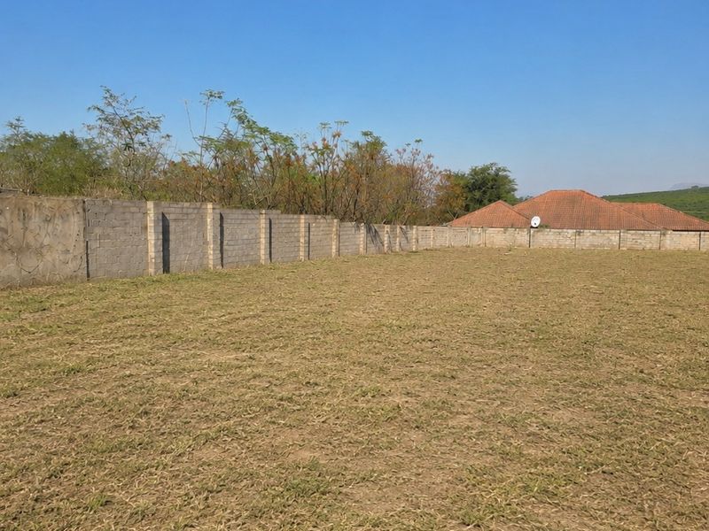 Fully Walled Vacant Land – The Perfect Foundation for Your Dream Home - Photo 2