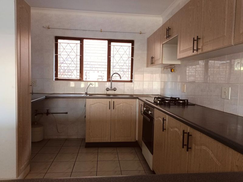 Spacious 3 Bedroom Rental in Secure Mtunzini Complex - Photo 2