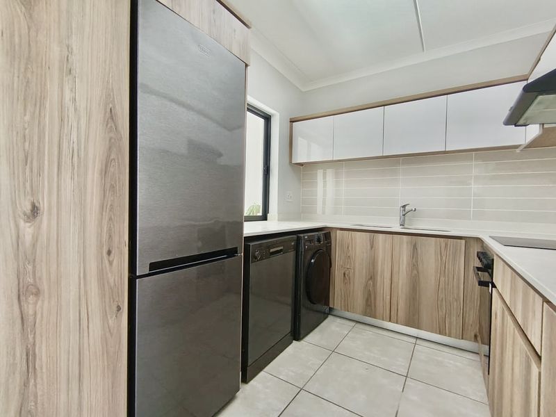 Modern 3-Bedroom Apartment in a Prestigious Lifestyle Estate - Photo 4