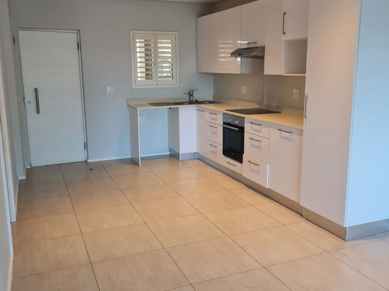 Modern wo bedroom apartment for sale! - Photo 2