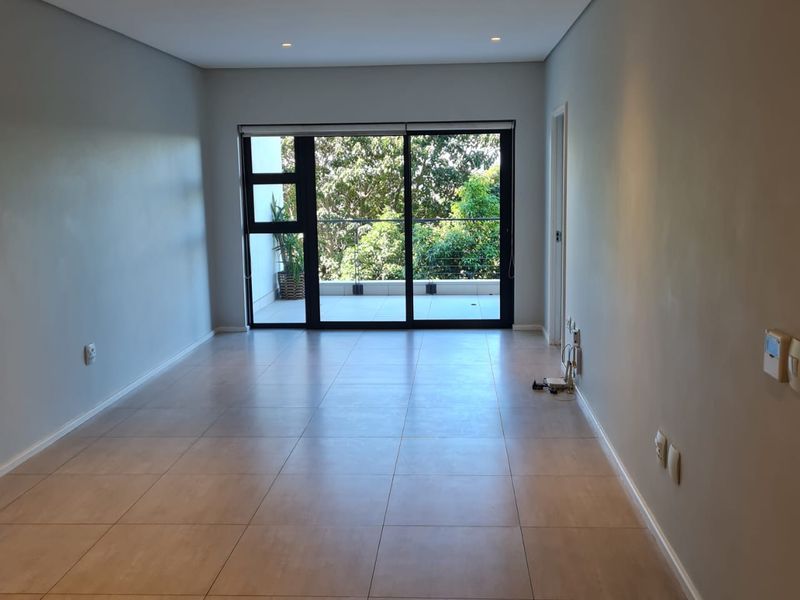 Modern wo bedroom apartment for sale! - Photo 3
