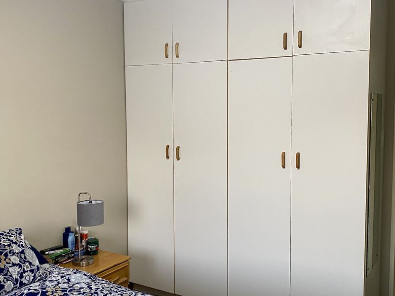 3-Bedroom duplex townhouse in excellent condition, located in a highly desirable complex. - Photo 8