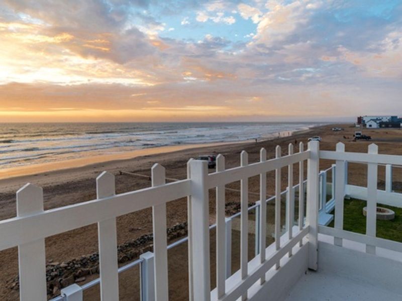 Guest House For Sale In Swakopmund - Photo 3