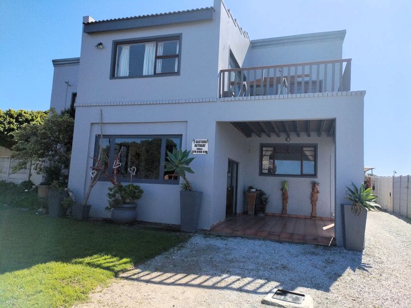 Charming Double-Storey Home with Spacious Flat in Established Kleinbaai - Photo 2