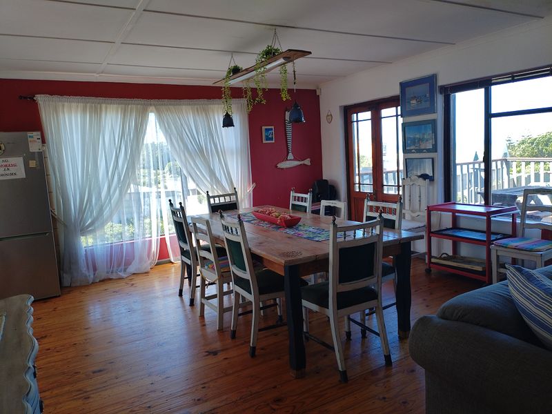 Charming Double-Storey Home with Spacious Flat in Established Kleinbaai - Photo 8