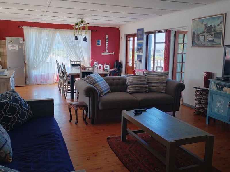 Charming Double-Storey Home with Spacious Flat in Established Kleinbaai - Photo 7