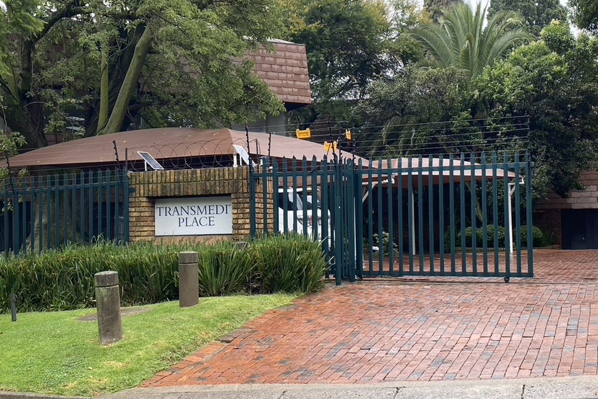 Unique conveniently located offices to rent in Parktown, Johanesburg - Photo 4