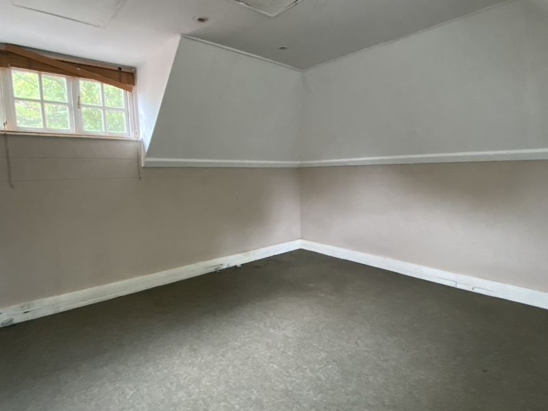 Unique conveniently located offices to rent in Parktown, Johanesburg - Photo 7