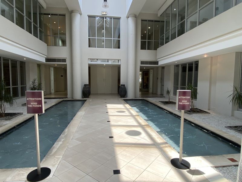 Beautifully appointed air-conditioned offices to rent in Houghton Estate - Photo 5