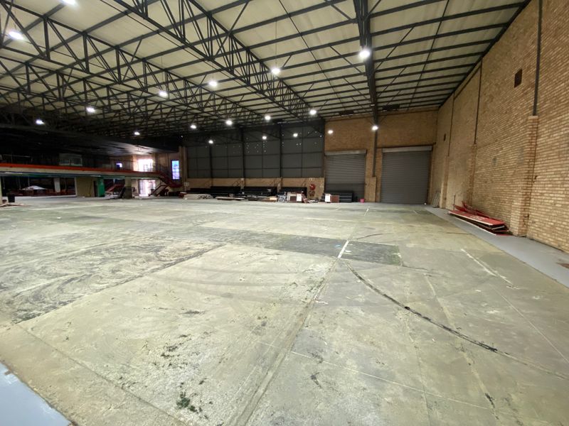 2725m2 Warehouse For Sale or To Let in North Riding - Photo 6