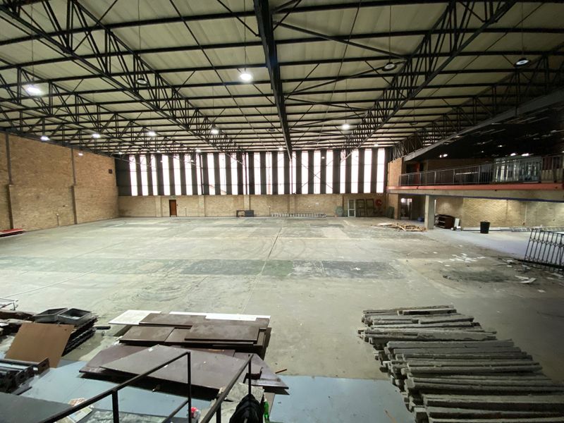 2725m2 Warehouse For Sale or To Let in North Riding - Photo 3