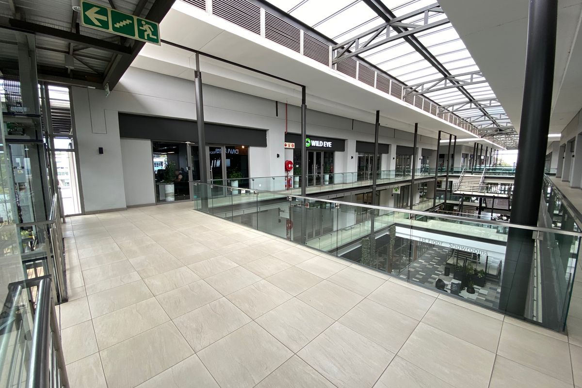 276m2 Second Floor Suite with High-end Fit-out to Let in Fourways - Photo 2