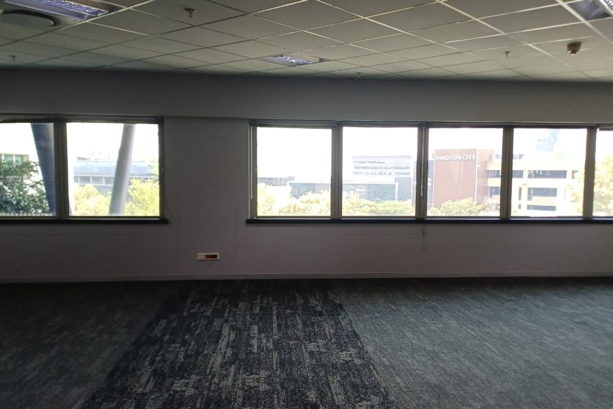 269.08sqm P-GRADE OFFICE IN SANDTON CENTRAL - Photo 4