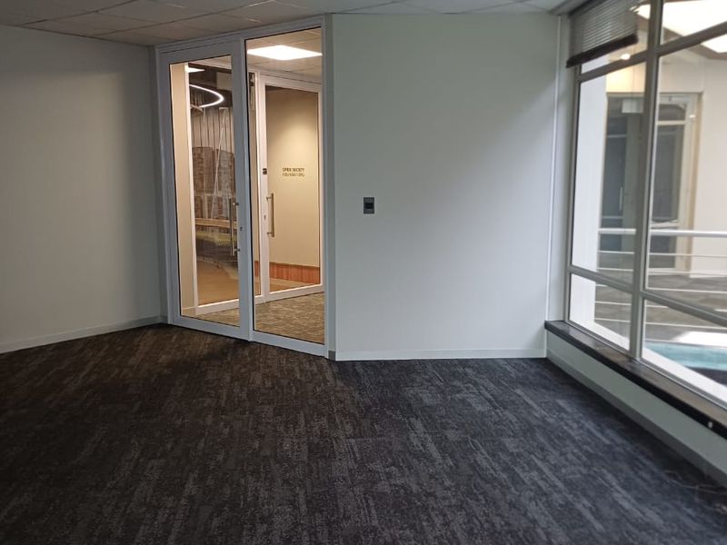 269.08sqm P-GRADE OFFICE IN SANDTON CENTRAL - Photo 8
