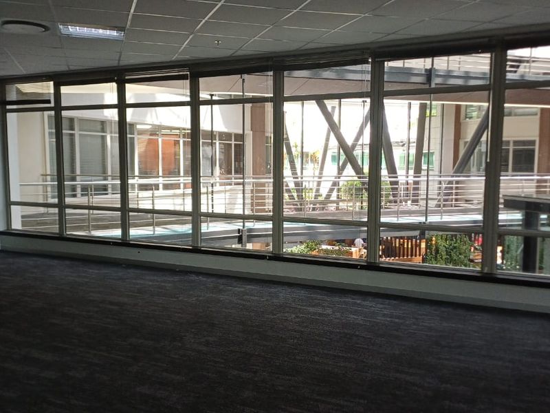 269.08sqm P-GRADE OFFICE IN SANDTON CENTRAL - Photo 6