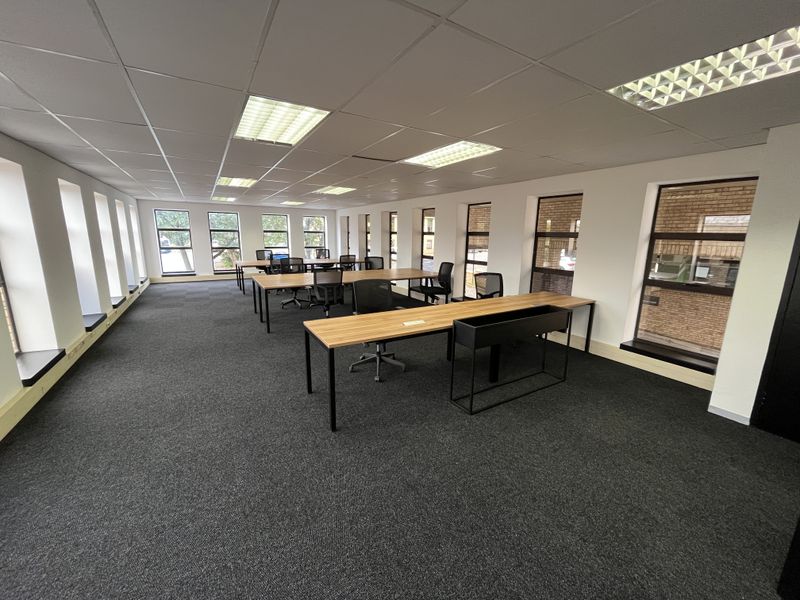 First Floor Unit available - Move in ready - Apply Today - Photo 7