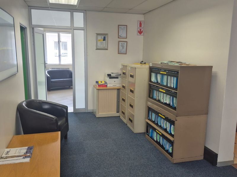 Office suite for sale in sought after business park, Greenstone, Edenvale - Photo 7
