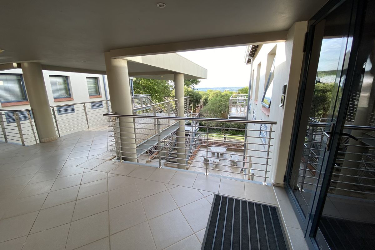 155m2 First Floor Suite to Let in Fourways - Photo 3