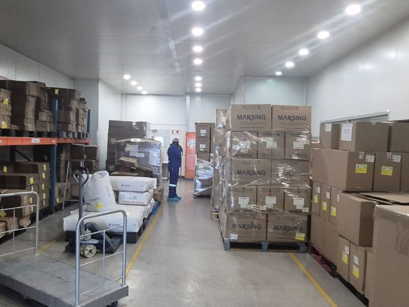 Stand-alone office & lab facility to rent, Midrand - Photo 9