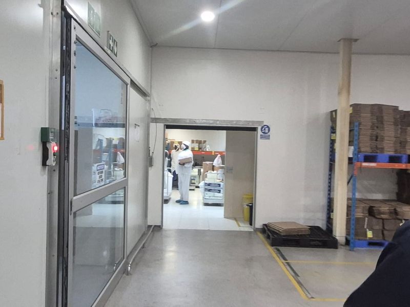 Stand-alone office & lab facility to rent, Midrand - Photo 8