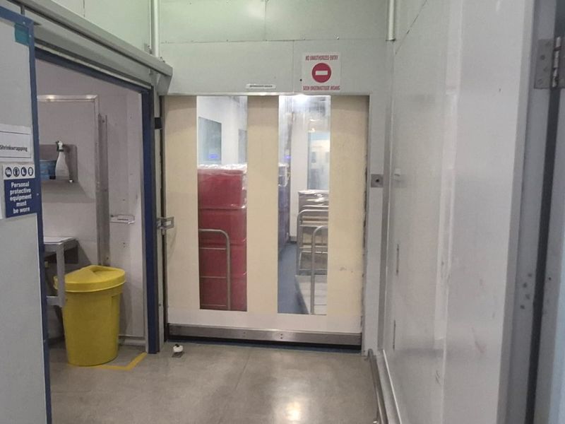 Stand-alone office & lab facility to rent, Midrand - Photo 6